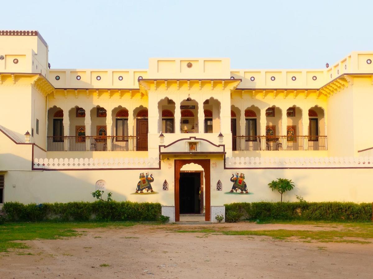 Hotel Mandawa Palace And Restaurent Exterior photo