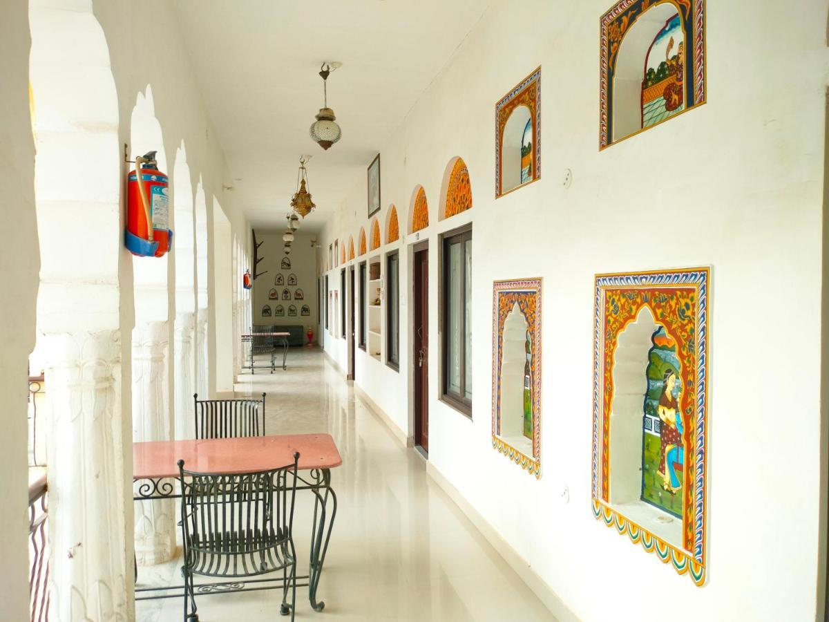 Hotel Mandawa Palace And Restaurent Exterior photo