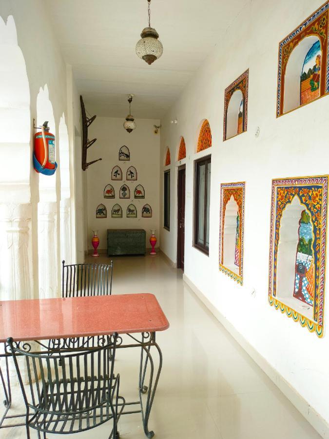 Hotel Mandawa Palace And Restaurent Exterior photo