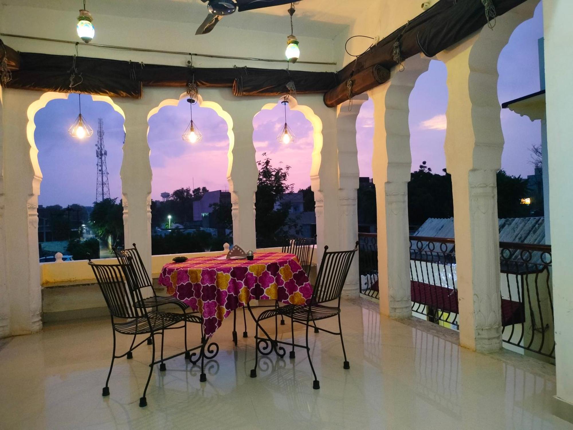 Hotel Mandawa Palace And Restaurent Exterior photo