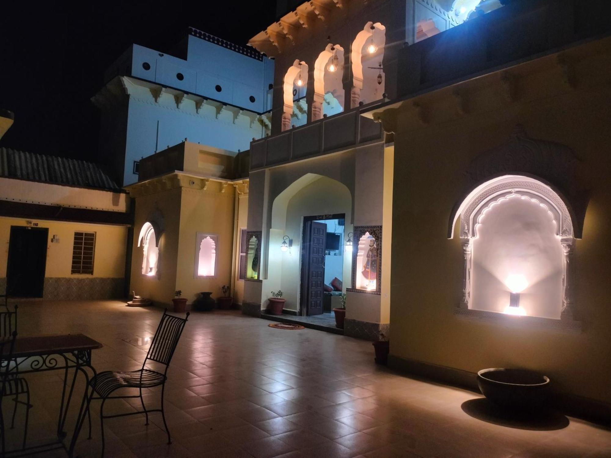 Hotel Mandawa Palace And Restaurent Exterior photo
