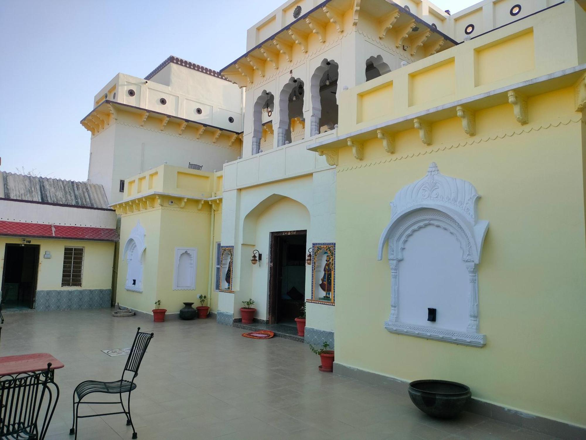 Hotel Mandawa Palace And Restaurent Exterior photo