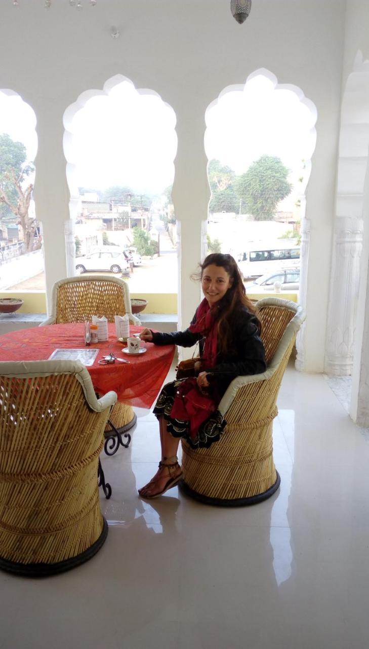 Hotel Mandawa Palace And Restaurent Exterior photo