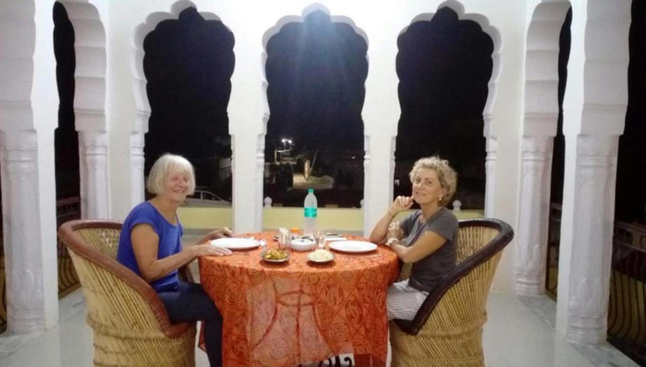 Hotel Mandawa Palace And Restaurent Exterior photo